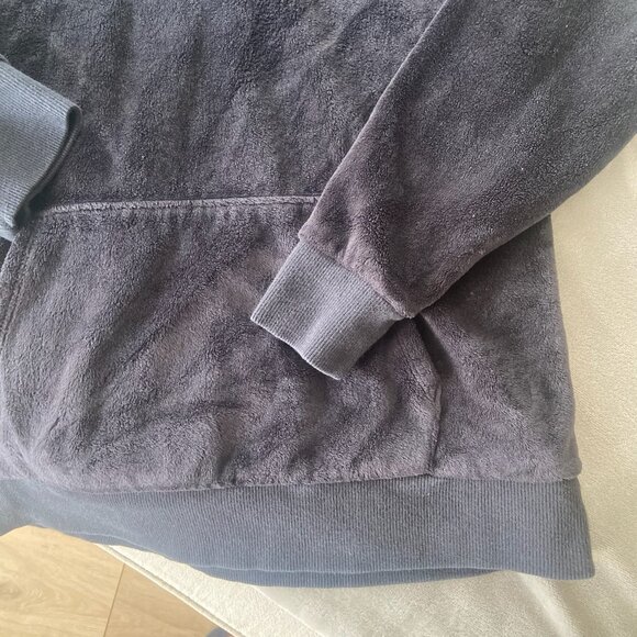 Like NEW! Adidas Plush Velour Black Sweatshirt with White Logo Cozy Sz Youth L - Picture 3 of 7